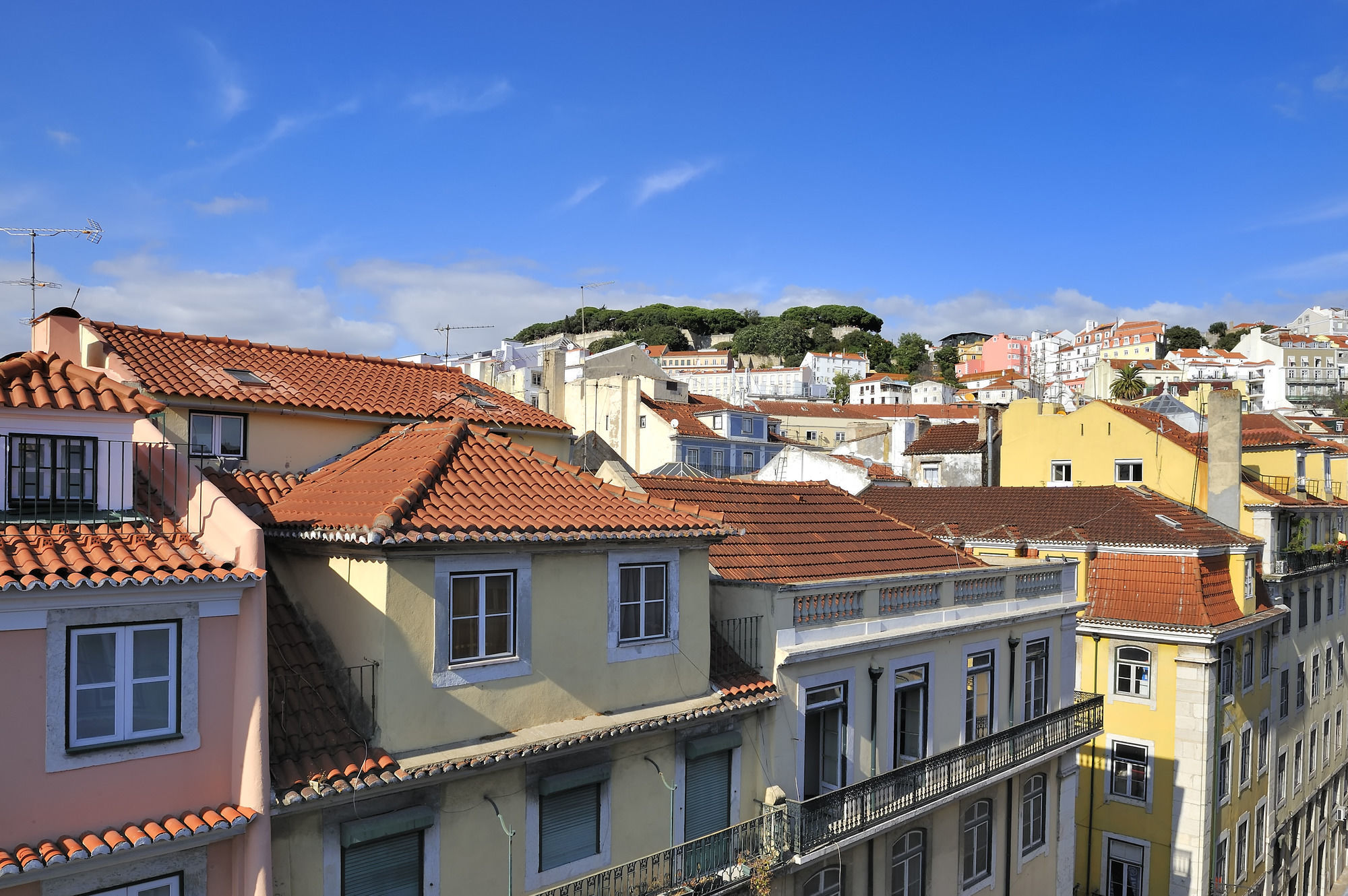 ホテル ヴィンチ バイシャ Lisboa エクステリア 写真